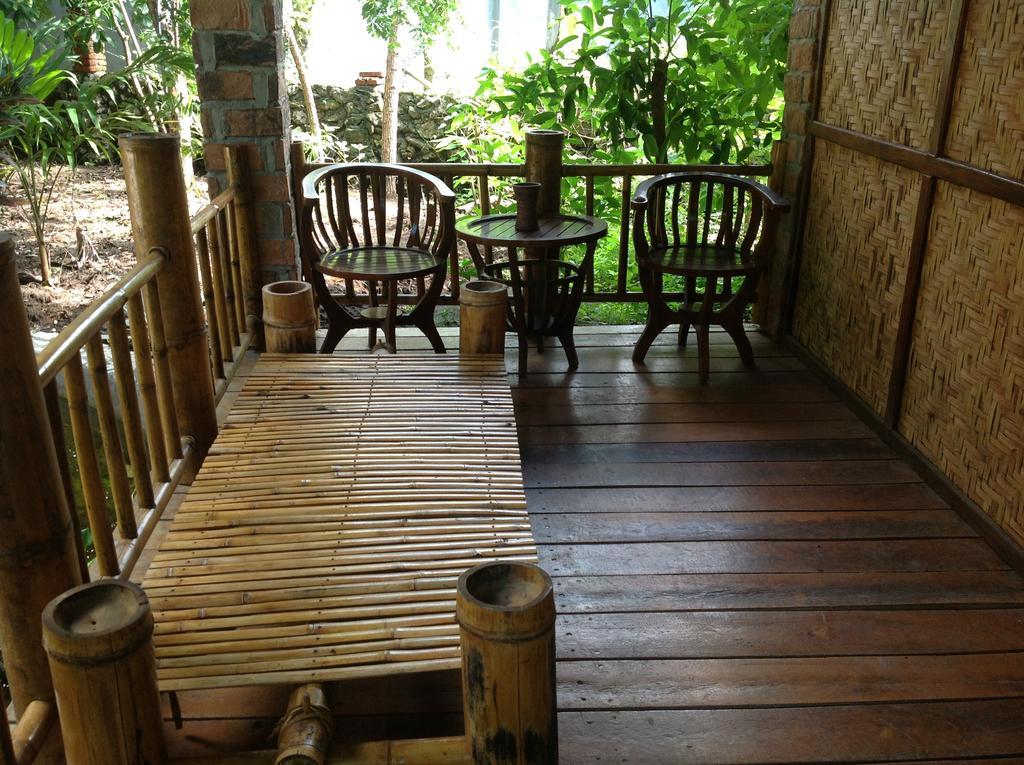 Mangga Lodge Bira Exteriör bild