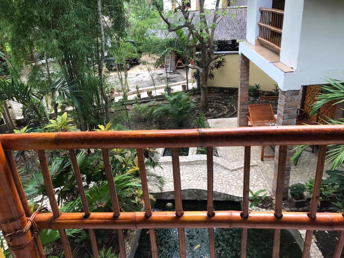 Mangga Lodge Bira Exteriör bild